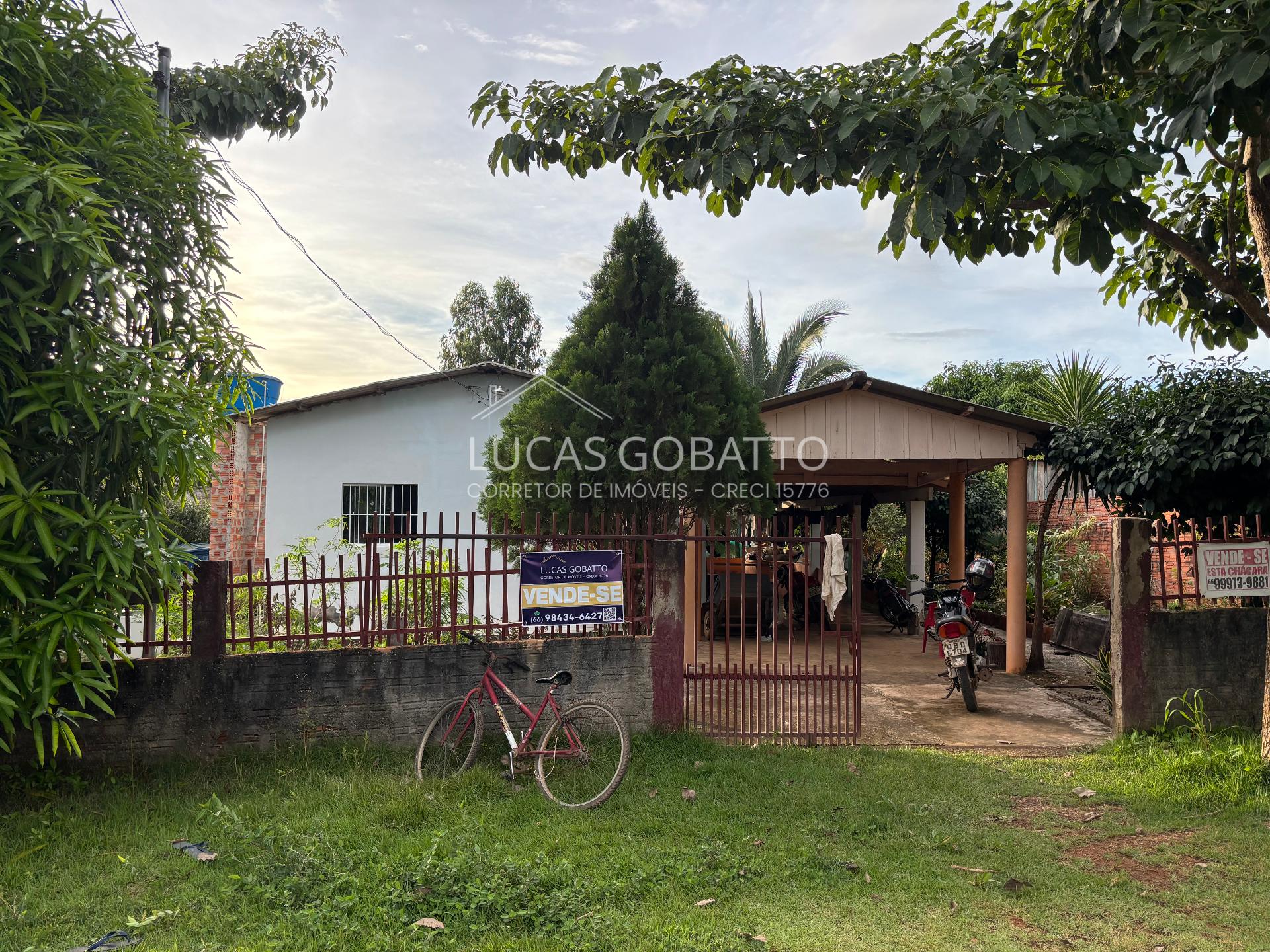 CHÁCARA Á VENDA COM CASA TODA MURADA NA LINHA DO BASILIO EM JU...