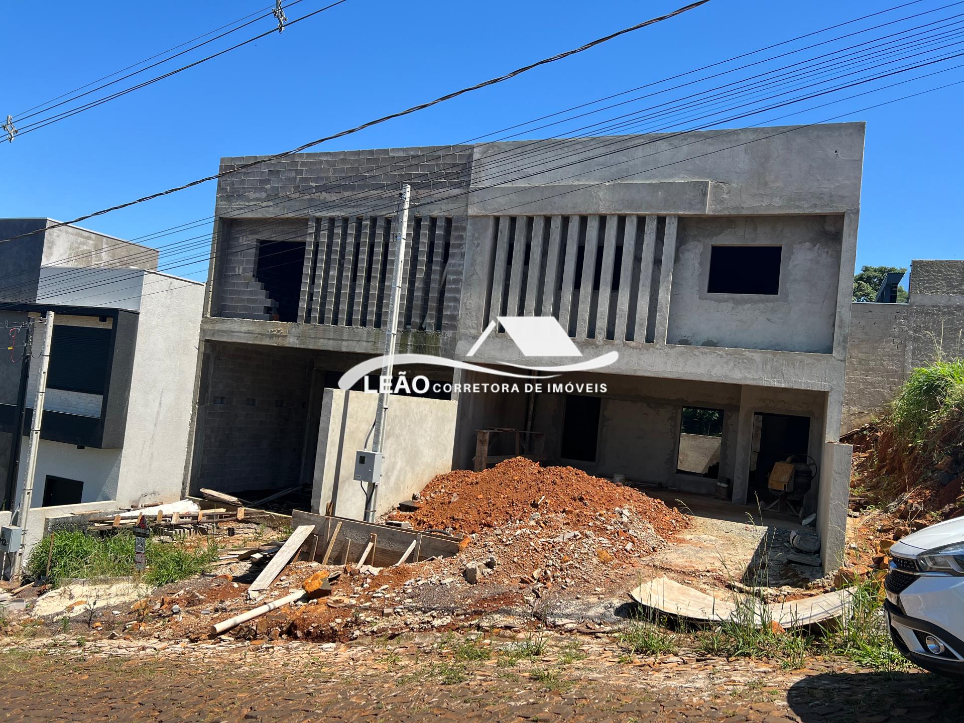 SOBRADO NO ALTO DO BAIRRO SÃO CRISTÓVÃO