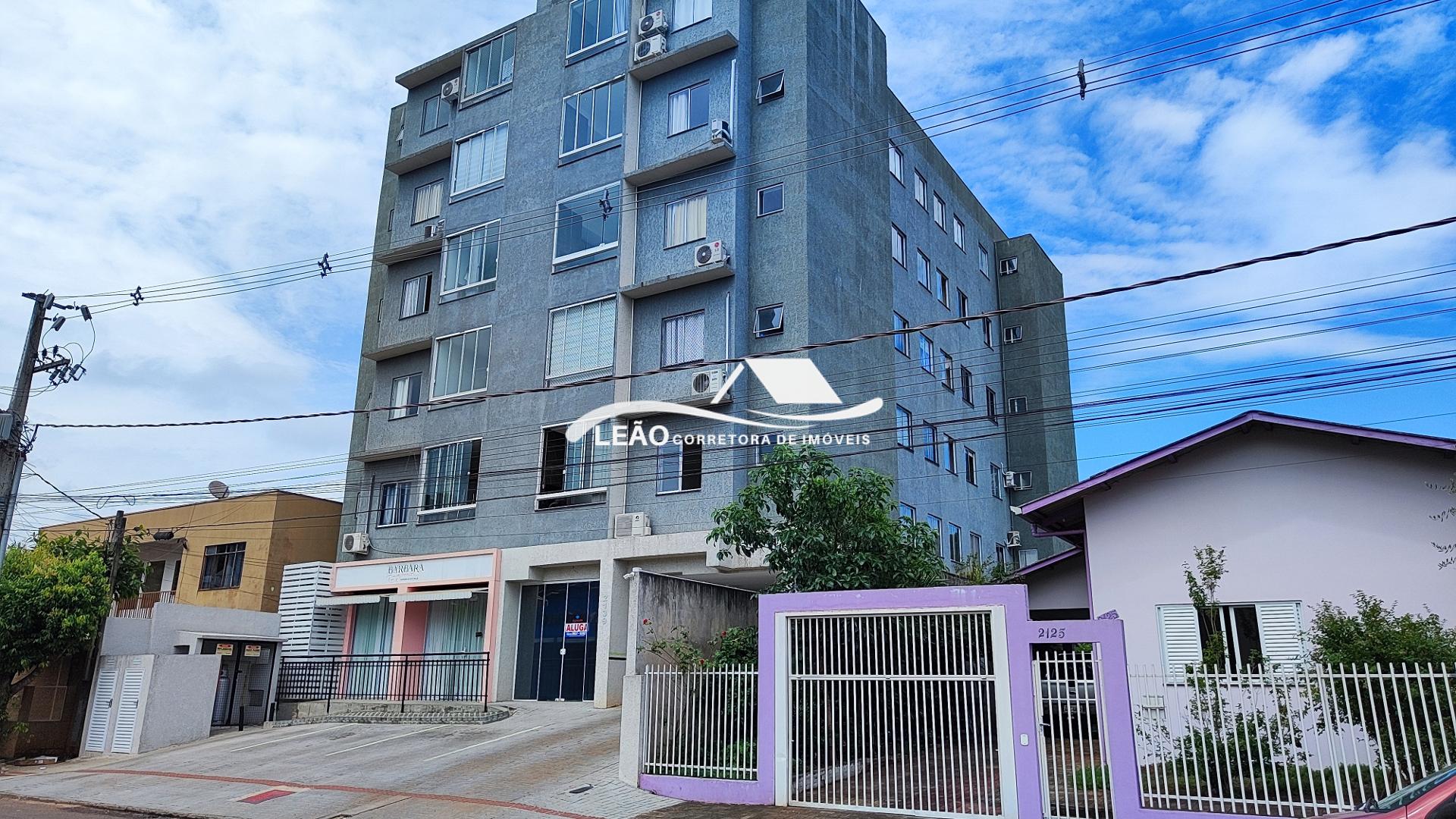 APARTAMENTO MOBILIADO PRÓXIMO DO CENTRO