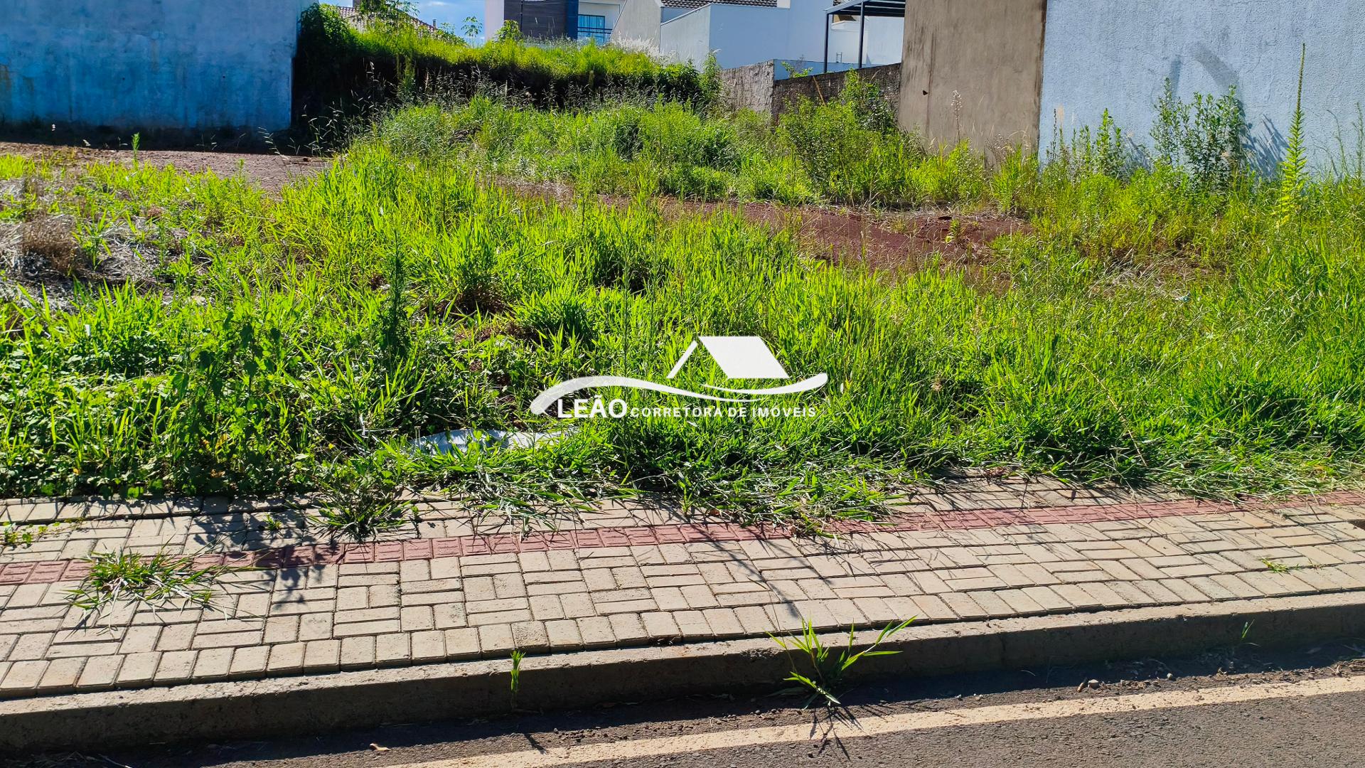 TERRENO PLANO, FRENTE PRO SOL NASCENTE