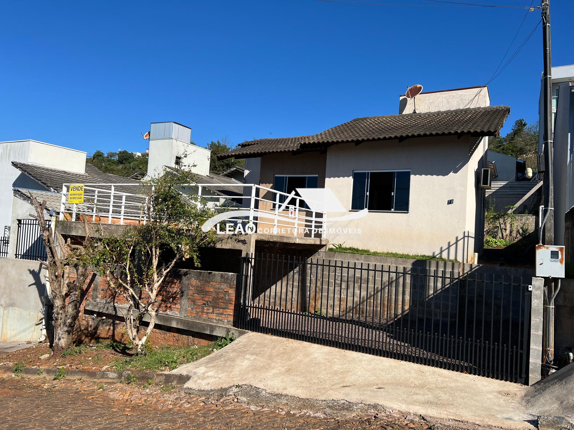 CASA A VENDA BAIRRO AEROPORTO