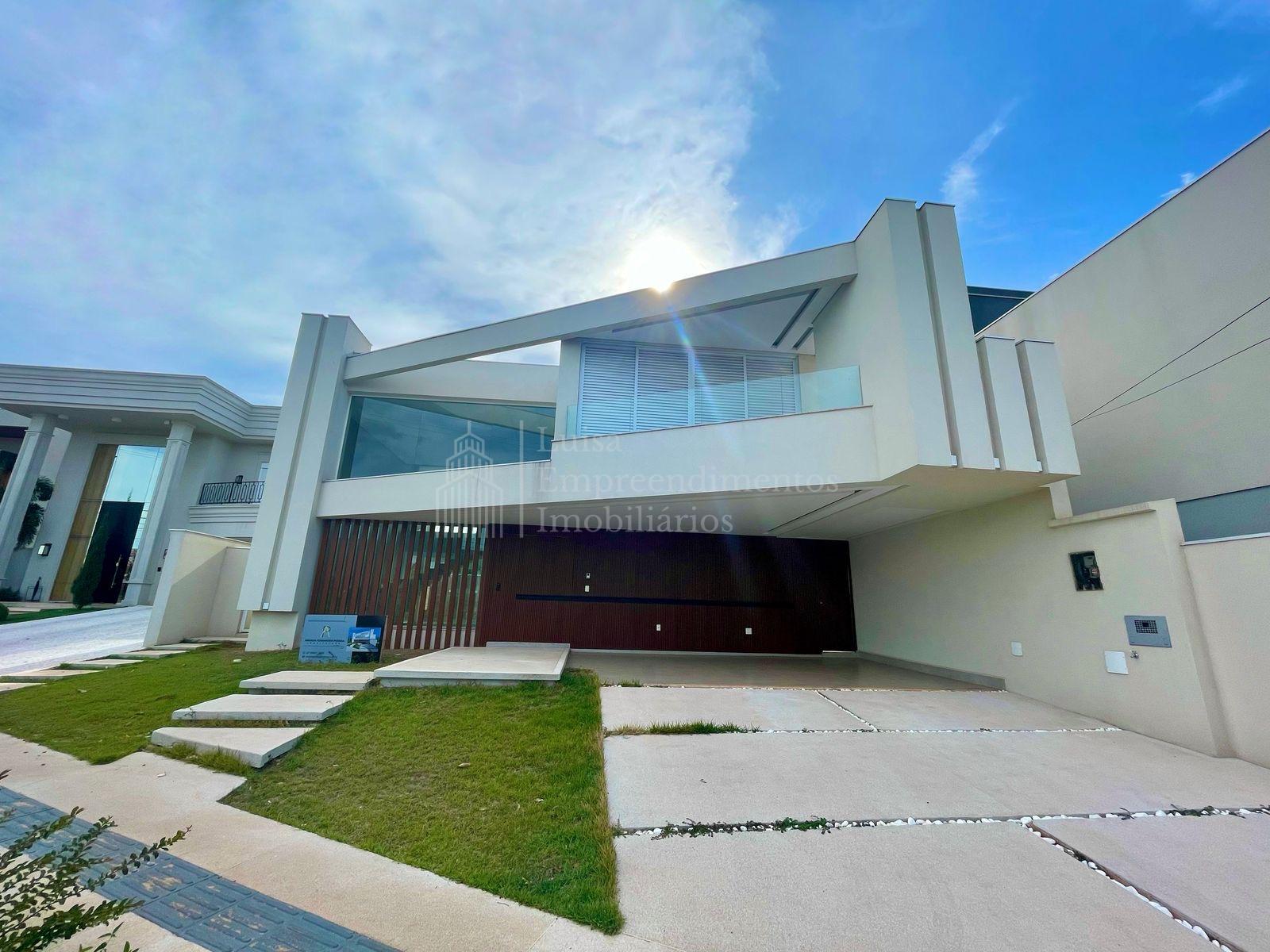 Sobrado com 3 dormitórios à venda, DAMHA III, CAMPO GRANDE - MS