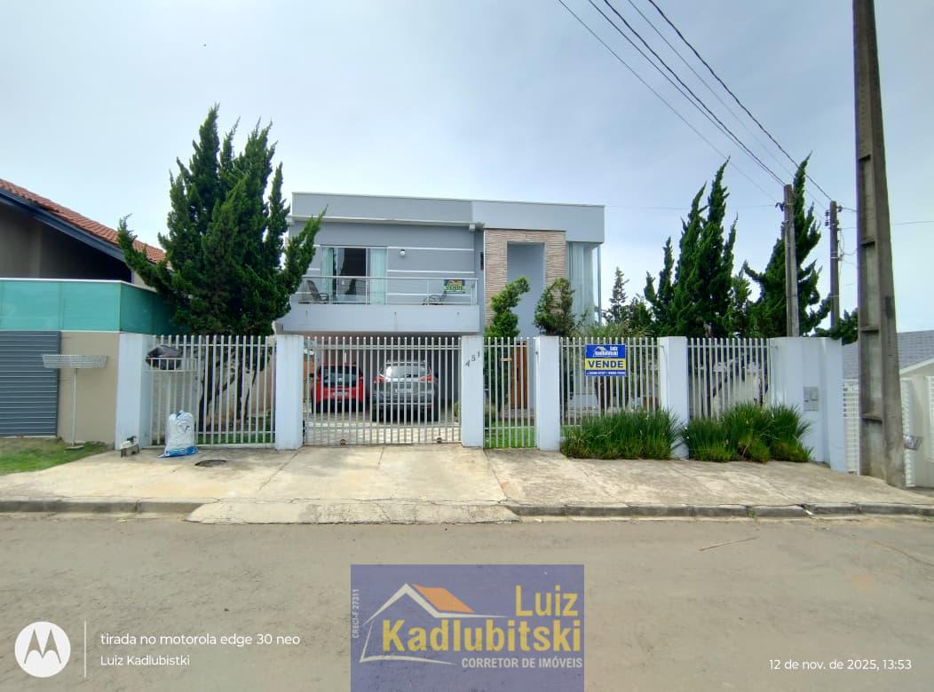 Sobrado a venda próximo a região central de Prudentópolis.