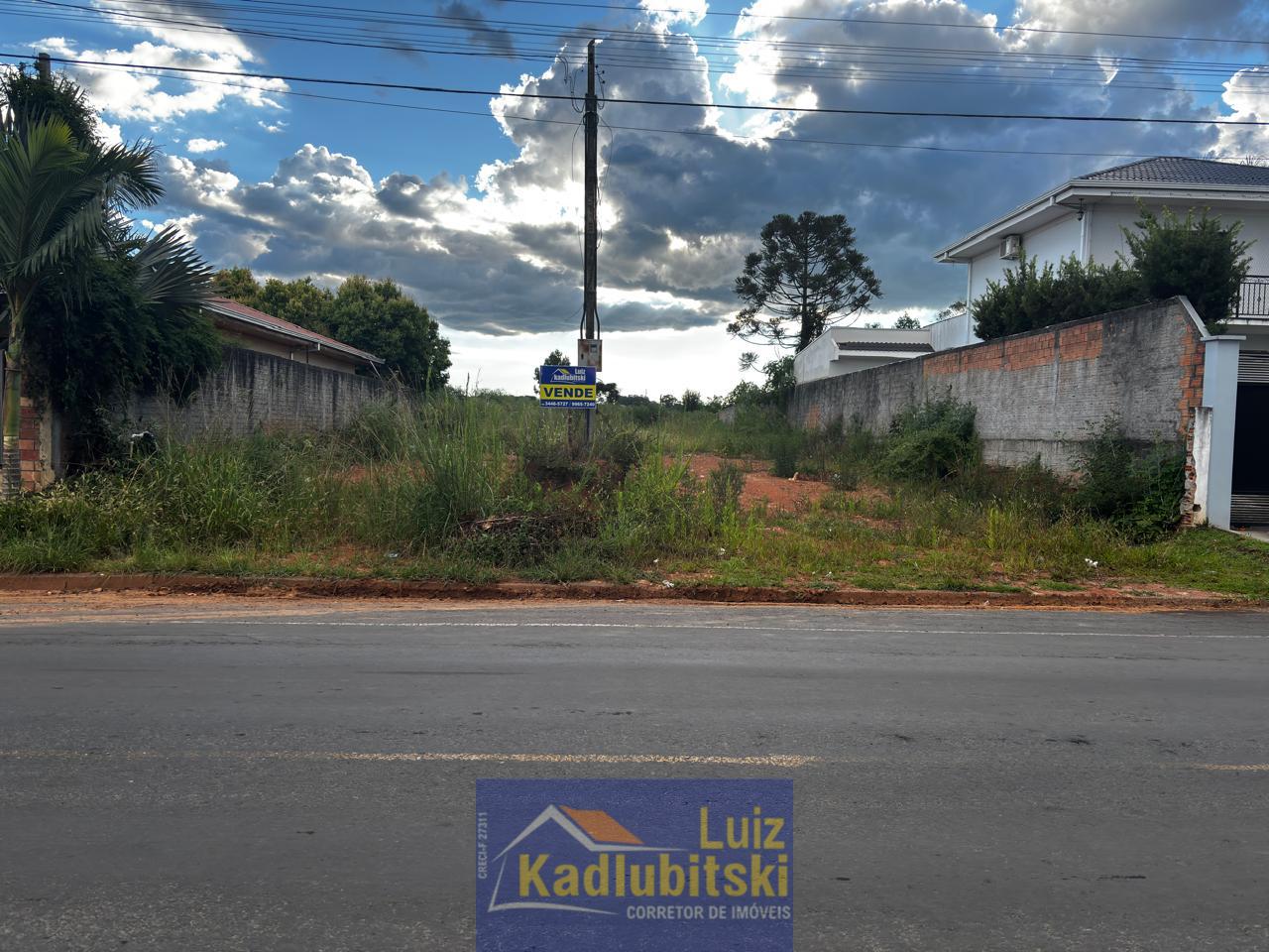 Lote no central pronto pra construir com localização privilegiada