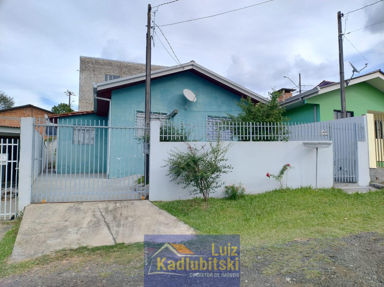 Casa à venda, localizada no Bairro Pousinhos, PRUDENTOPOLIS - PR