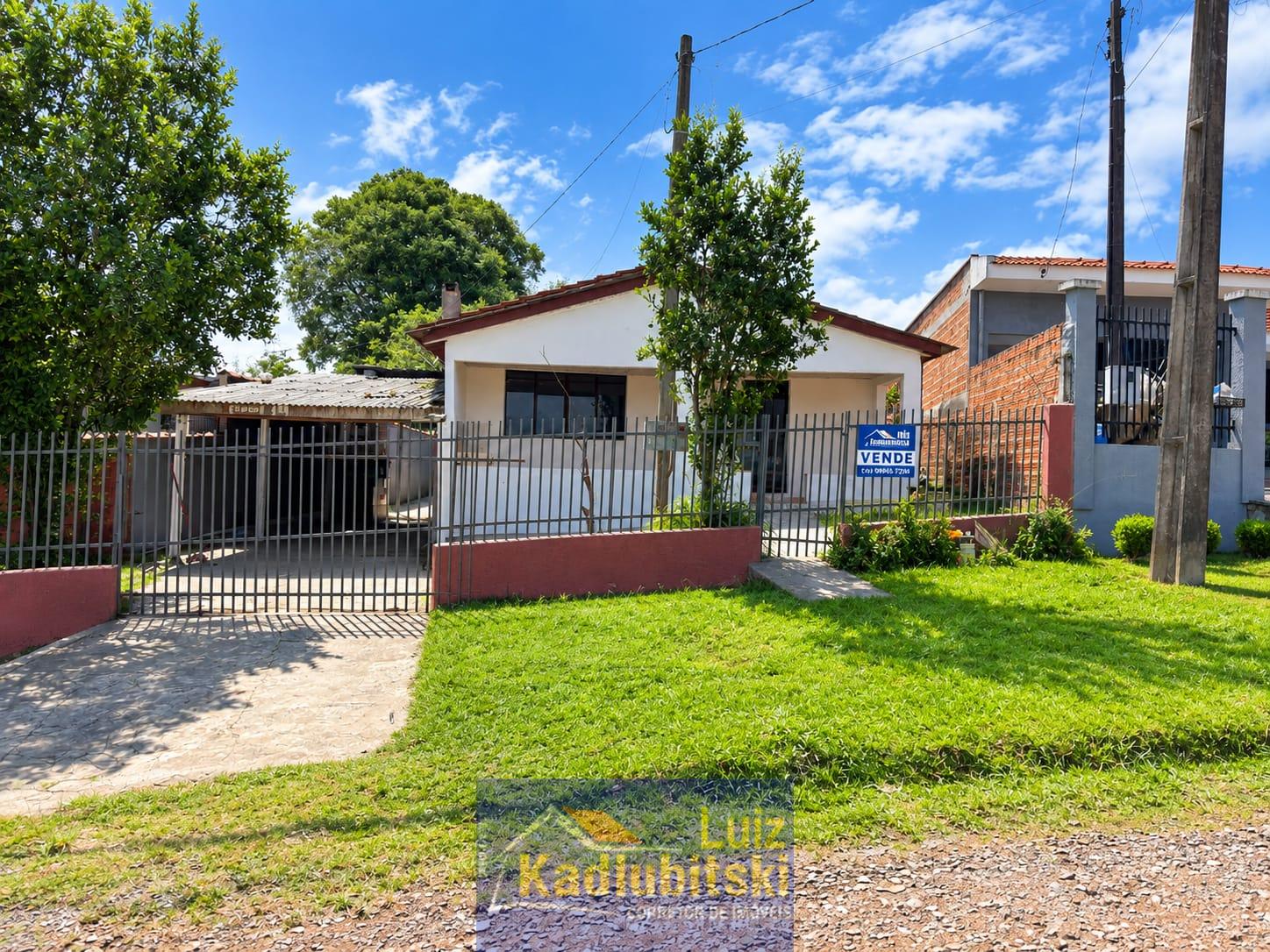 Casa próximo ao Recanto Teodorinho, a poucos minutos do centro em Prudentópolis