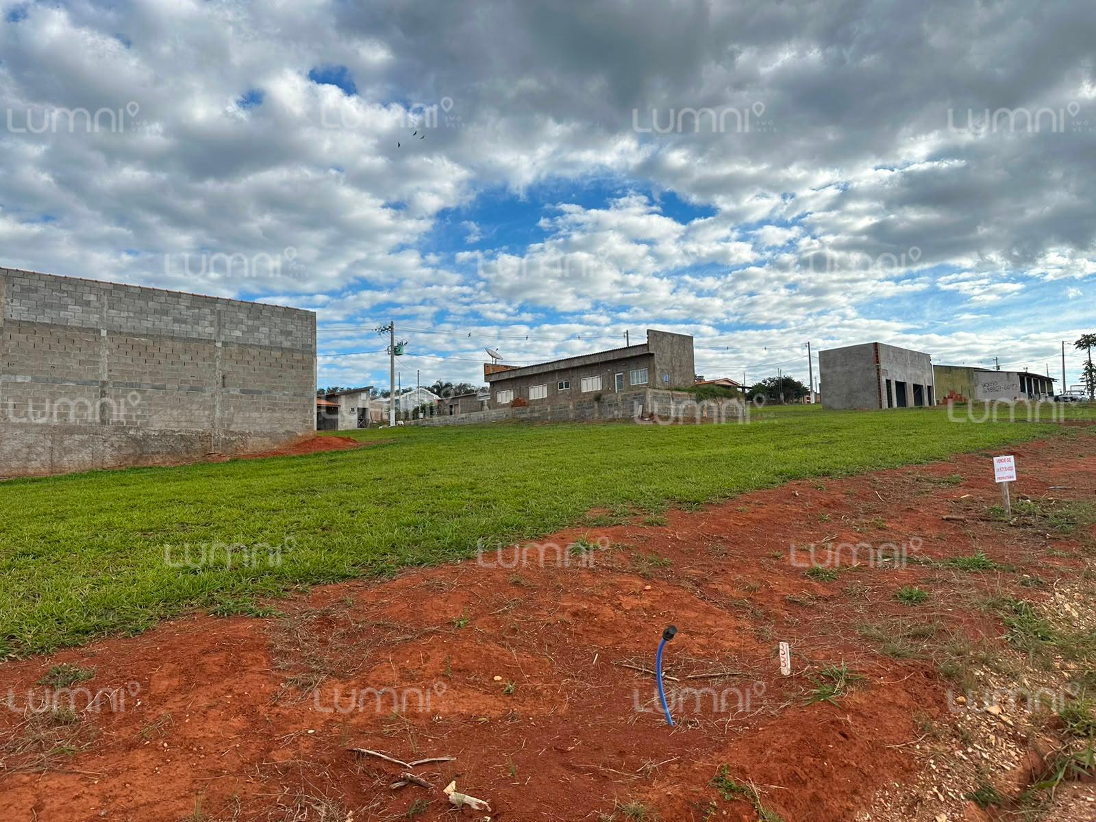 Lote à venda, BALNEARIO C. SHANGRYLA I, SAO JOSE DA BARRA - MG