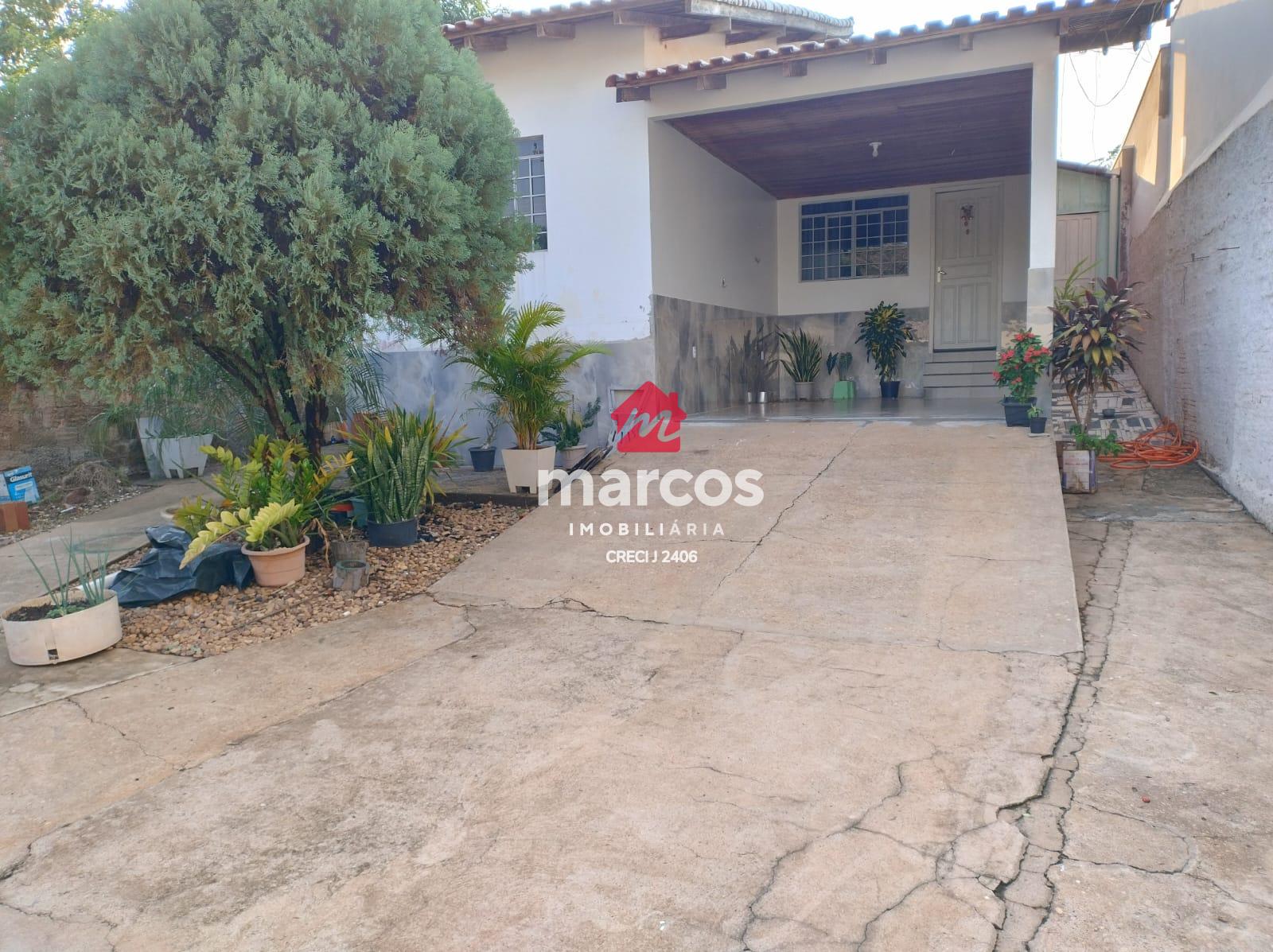 CASA EM ÓTIMA LOCALIZAÇÃO DISPONÍVEL PARA VENDA EM CACOAL