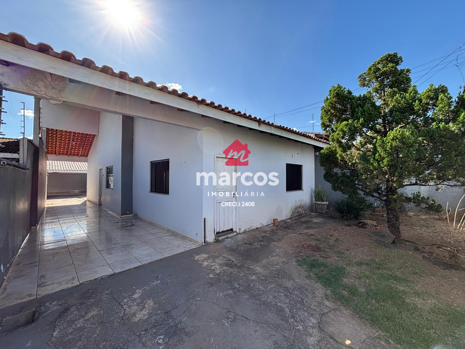 CASA COM ÓTIMA LOCALIZAÇÃO DISPONÍVEL PARA LOCAÇÃO EM CACOAL RO