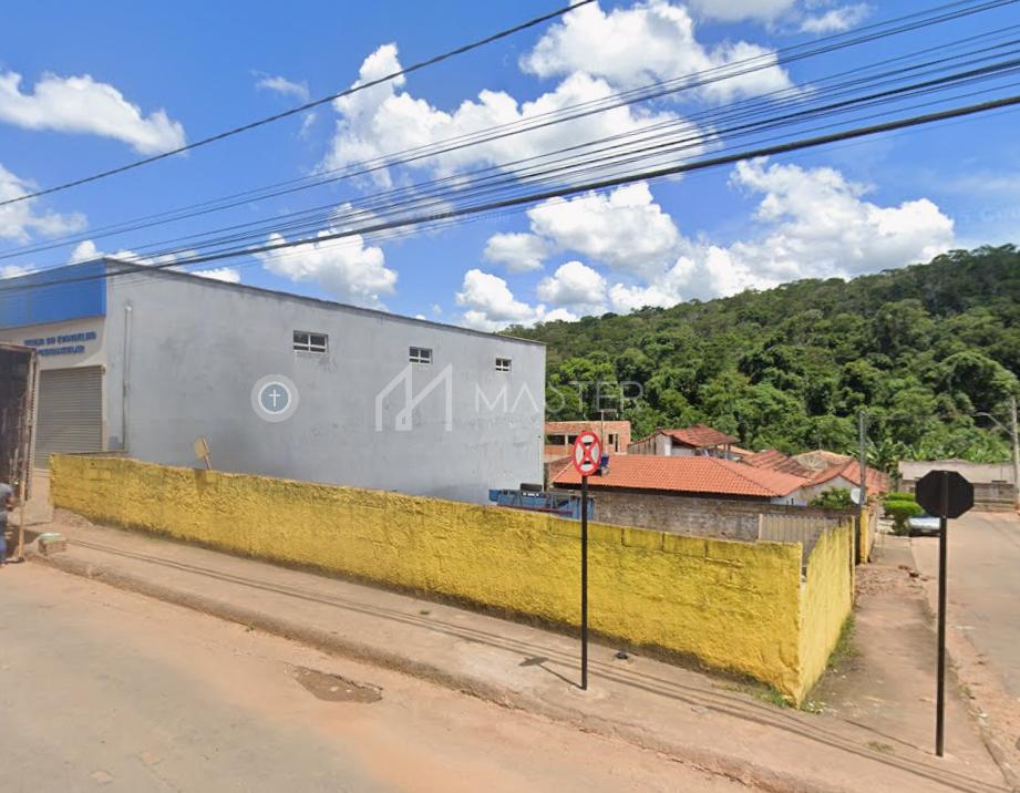 LOTE DE ESQUINA À VENDA NA CIDADE DE SÃO JOÃO EVANGELISTA-MG