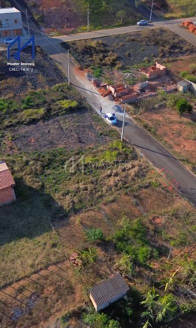 LOTE  ?  NA  CIDADE  DE  S?O  JO?O    EVANGELISTA  -  MG