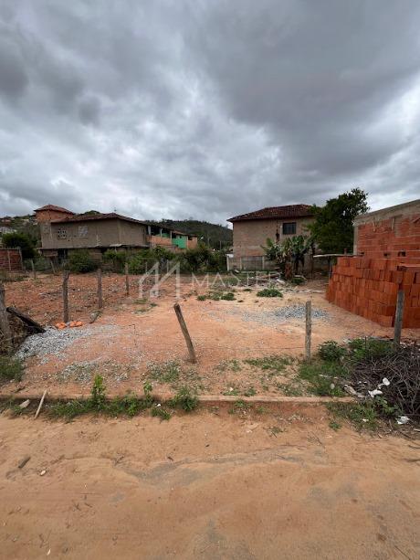 LOTE  À  VENDA NA  CIDADE DE SÂO JOÃO EVANGELISTA  - MG