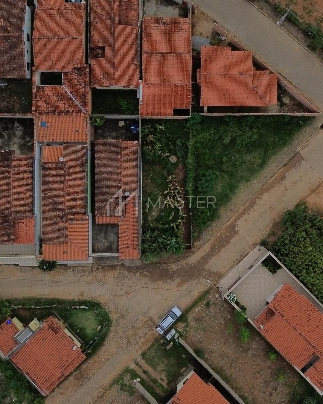 Lote com 173,55m  no Bairro Novo Sucesso em Guanh?es-MG
