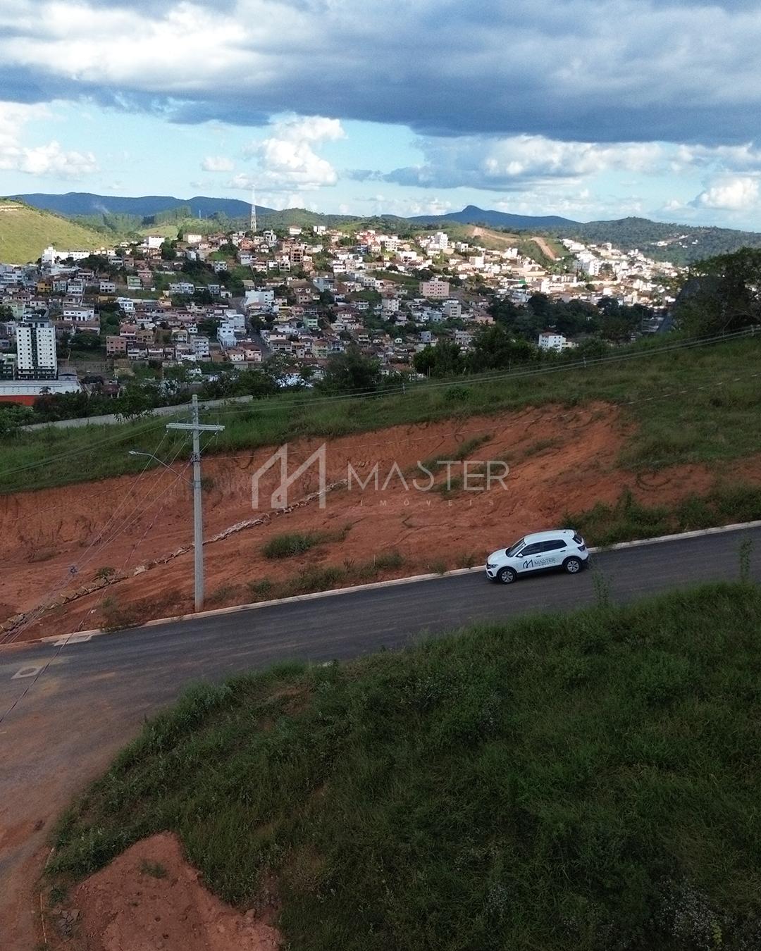 LOTE À  VENDA COM 362,72M² NO BAIRRO DR. NATHAN GUANHÃES-MG