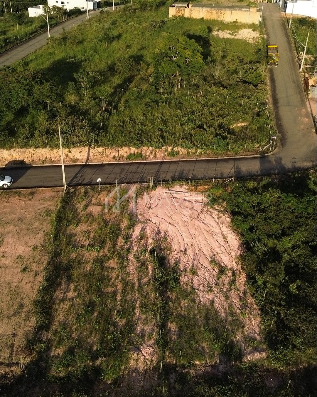 LOTE ? VENDA COM 360M? NO BAIRRO BURITIS EM GUANH?ES-MG