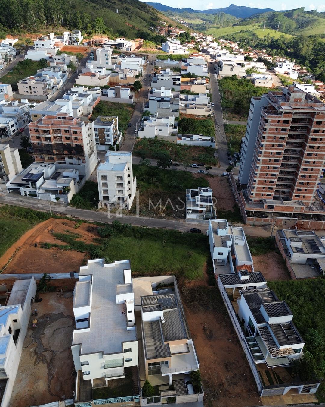 LOTE COM  385M²  DISPONÍVEL NO COLINA VERDE EM GUANHÃES-MG