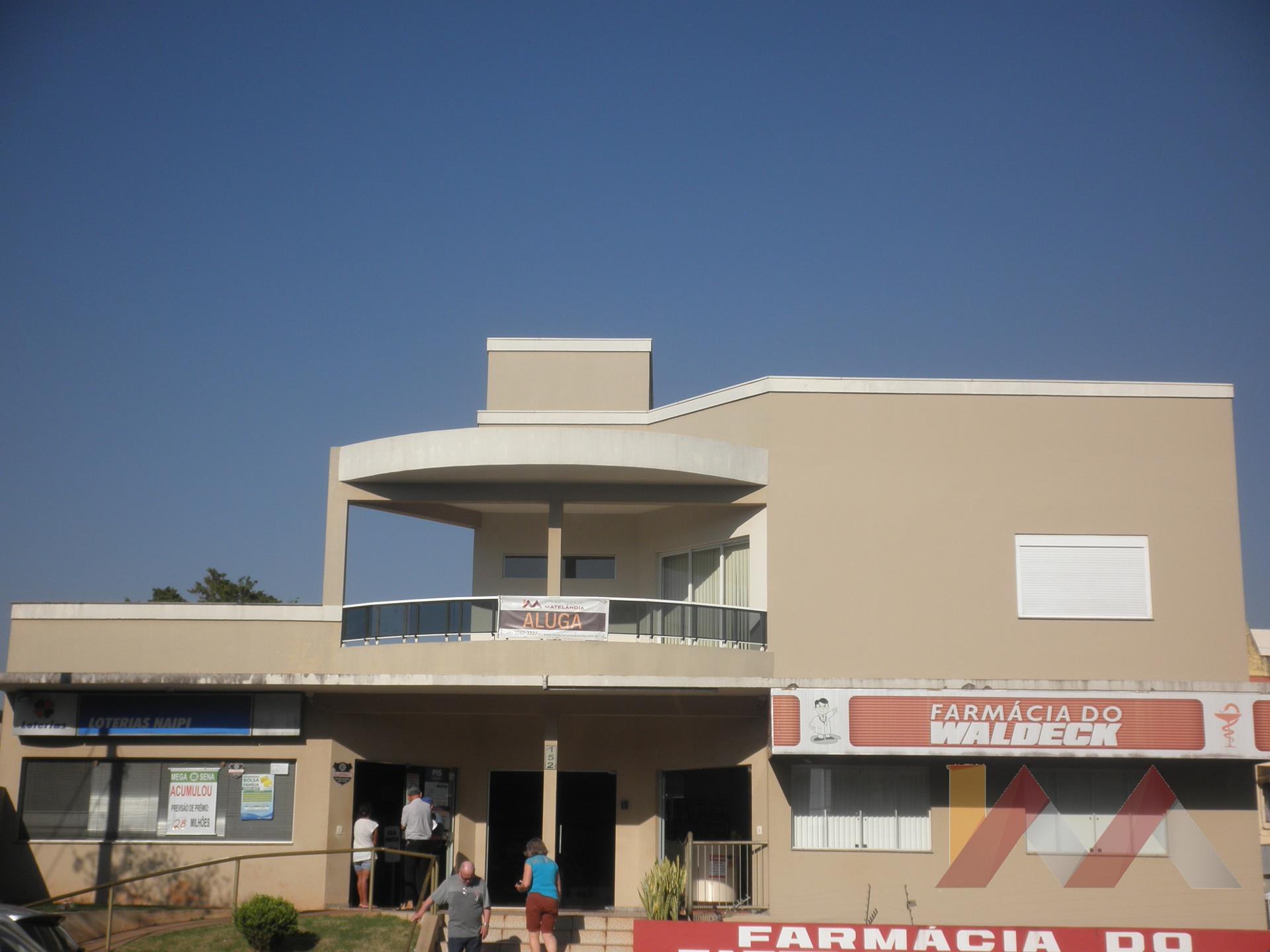 Apartamento amplo em localização privilegiada no Centro de Mat...