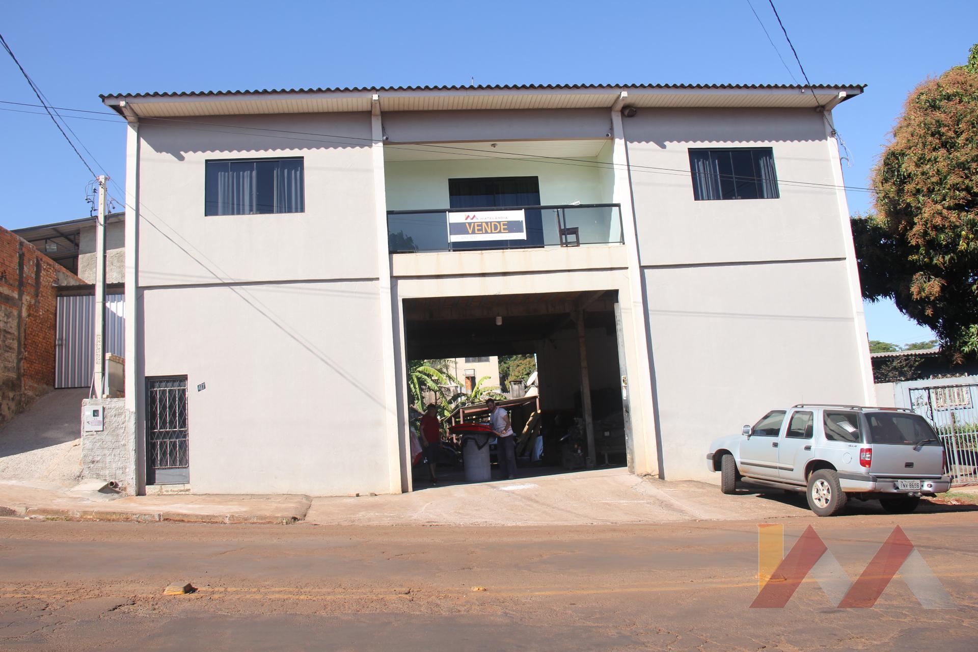 Sala Comercial e Apartamento