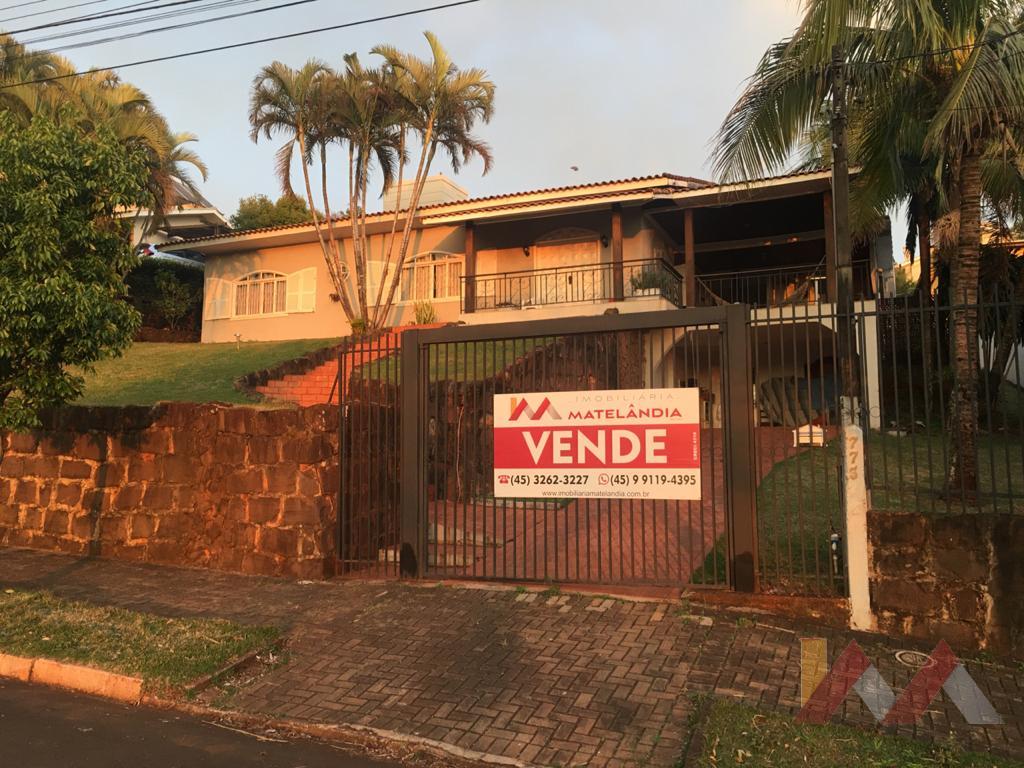 Casa em área nobre de Matelândia