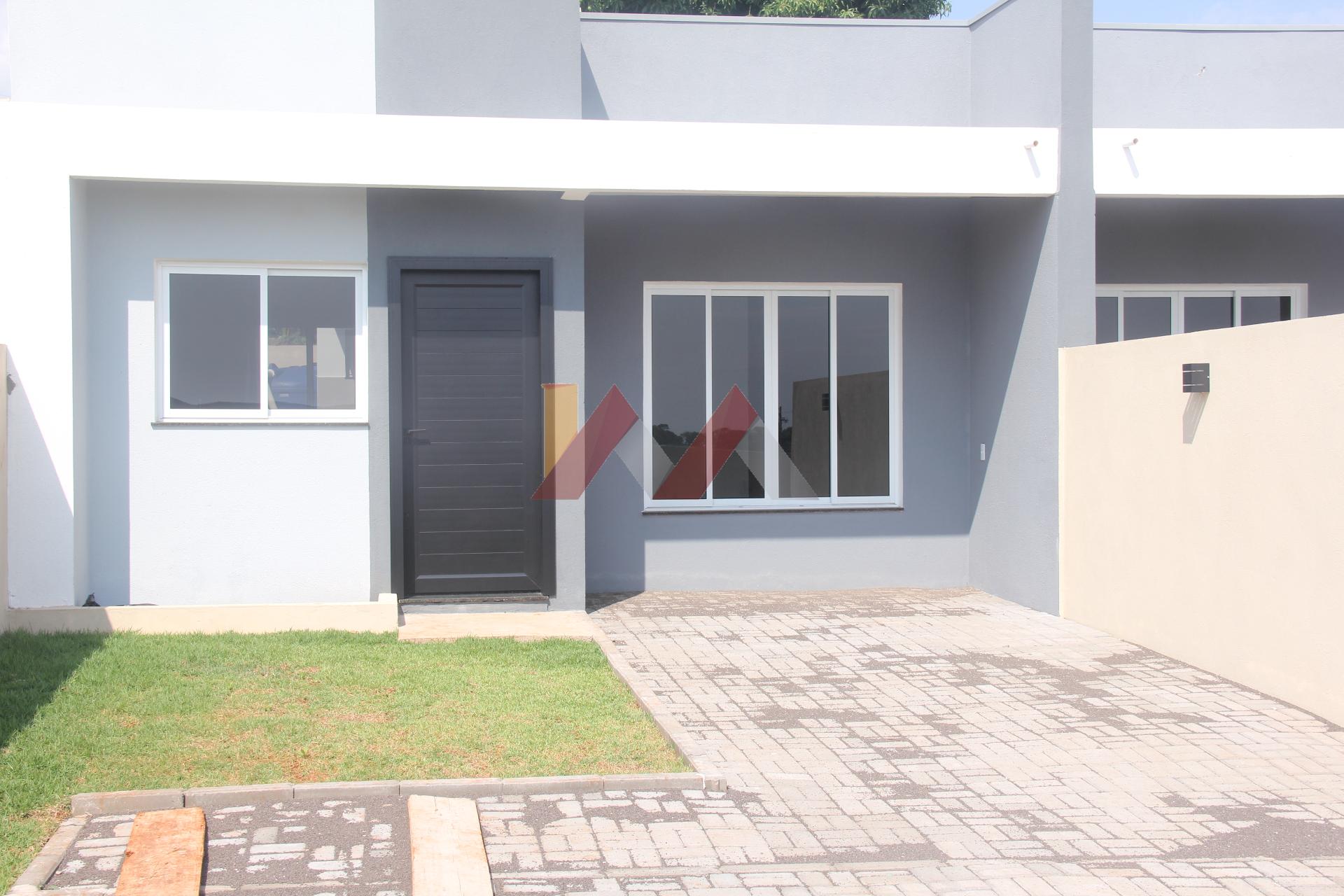 Casa nova e bem localizada para venda, em Matelândia