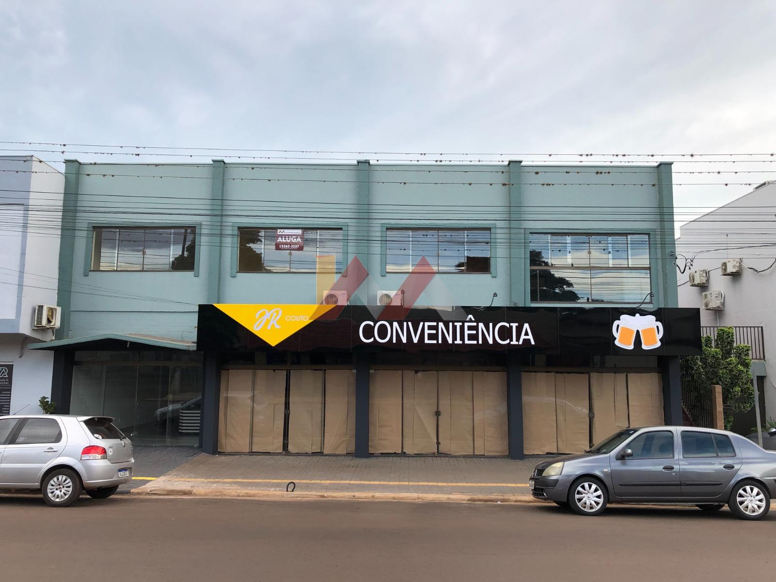 Apartamento amplo no centro de C?u Azul.