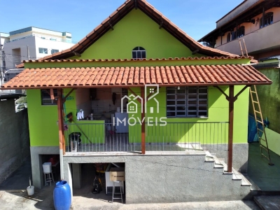 Casa à venda em Barbacena com 3 dormitórios no bairro Grogotó