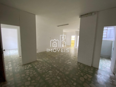 Sala Comercial ampla com 140,7m  ? venda, Centro, BARBACENA - MG