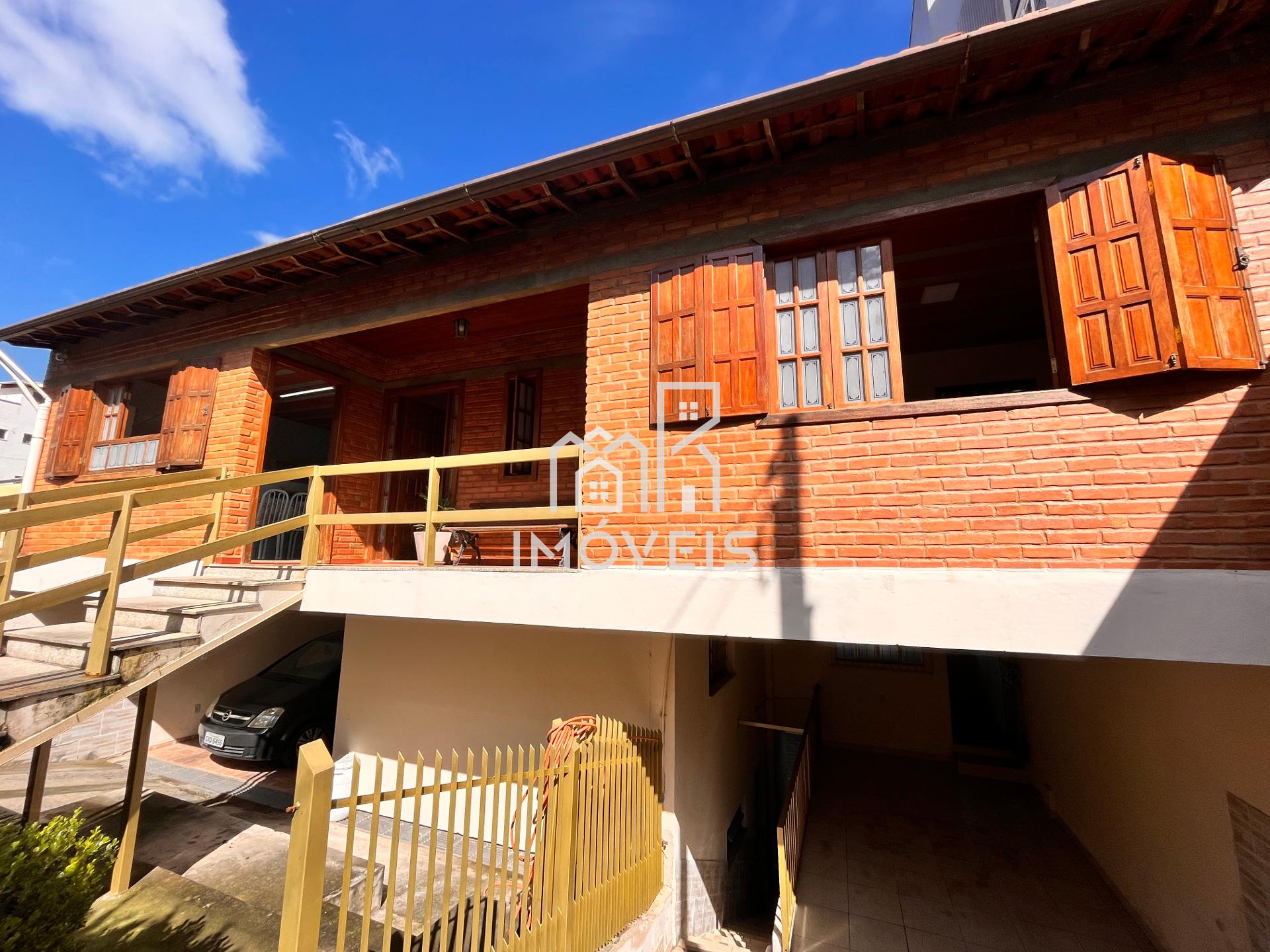Casa ? venda em Barbacena com 4 quartos sendo 1 su?te no S?o J...