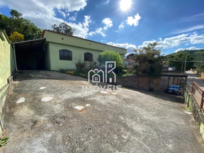 Casa à venda em ANTONIO CARLOS - MG com 4 quartos sendo 1 suít...