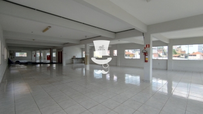 Espa?o Comercial para loca??o em Barbacena com 600m  no Pontilh?o