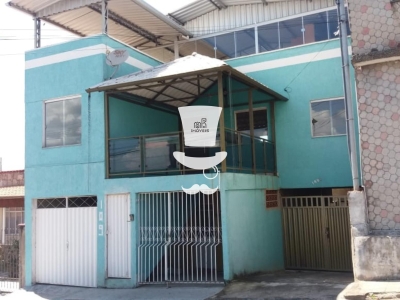 Casa à venda no bairro Santa Cecília em BARBACENA - MG com 3 q...