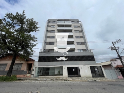 Cobertura à venda em Barbacena com 4 quartos sendo 2 suítes no...