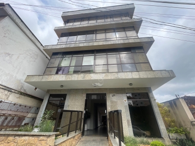 3 Salas comerciais com 175m  ? venda em Barbacena-MG no Centro