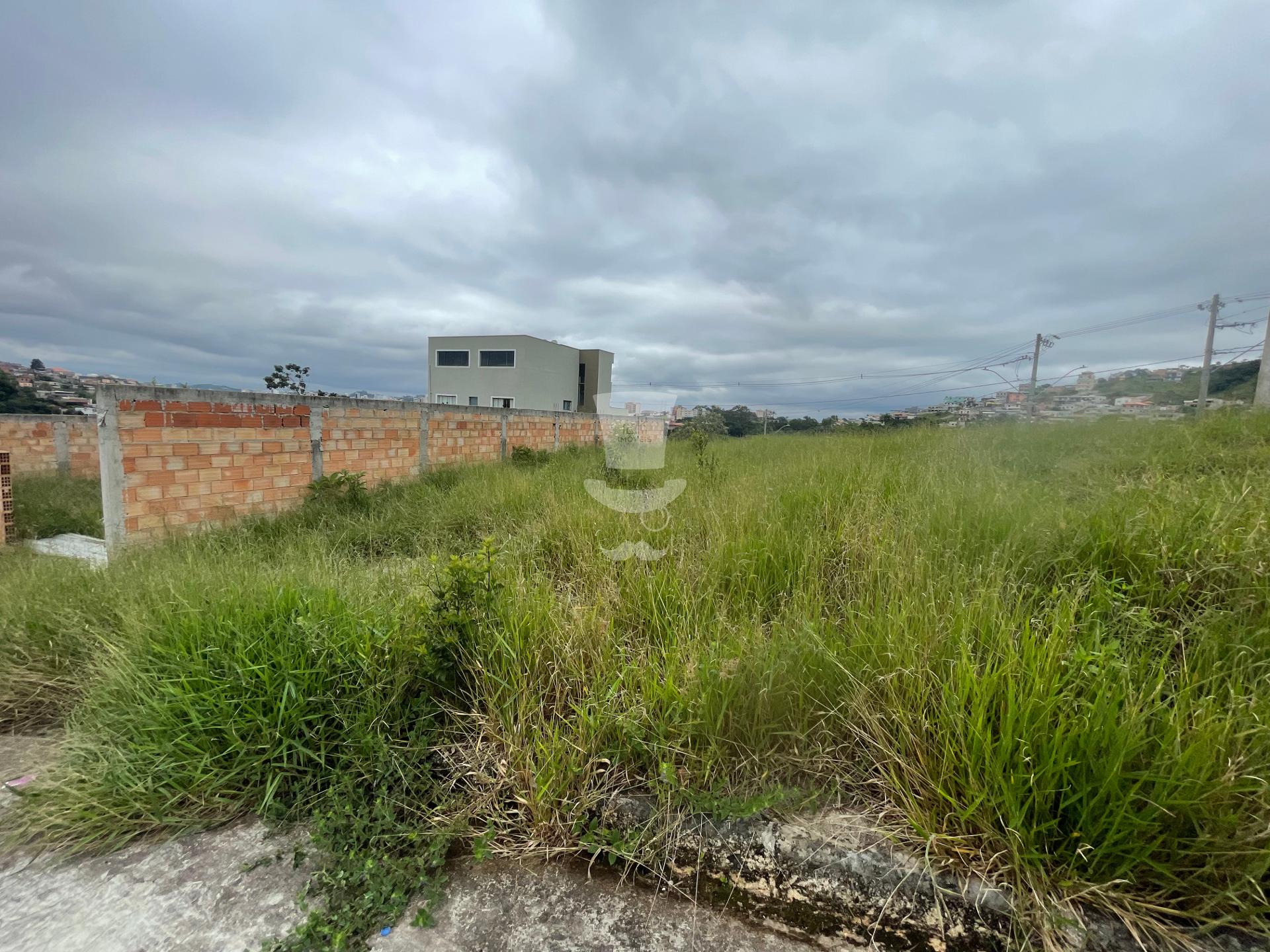 Terreno ? venda com 200m  em Barbacena-MG no Campo Belo