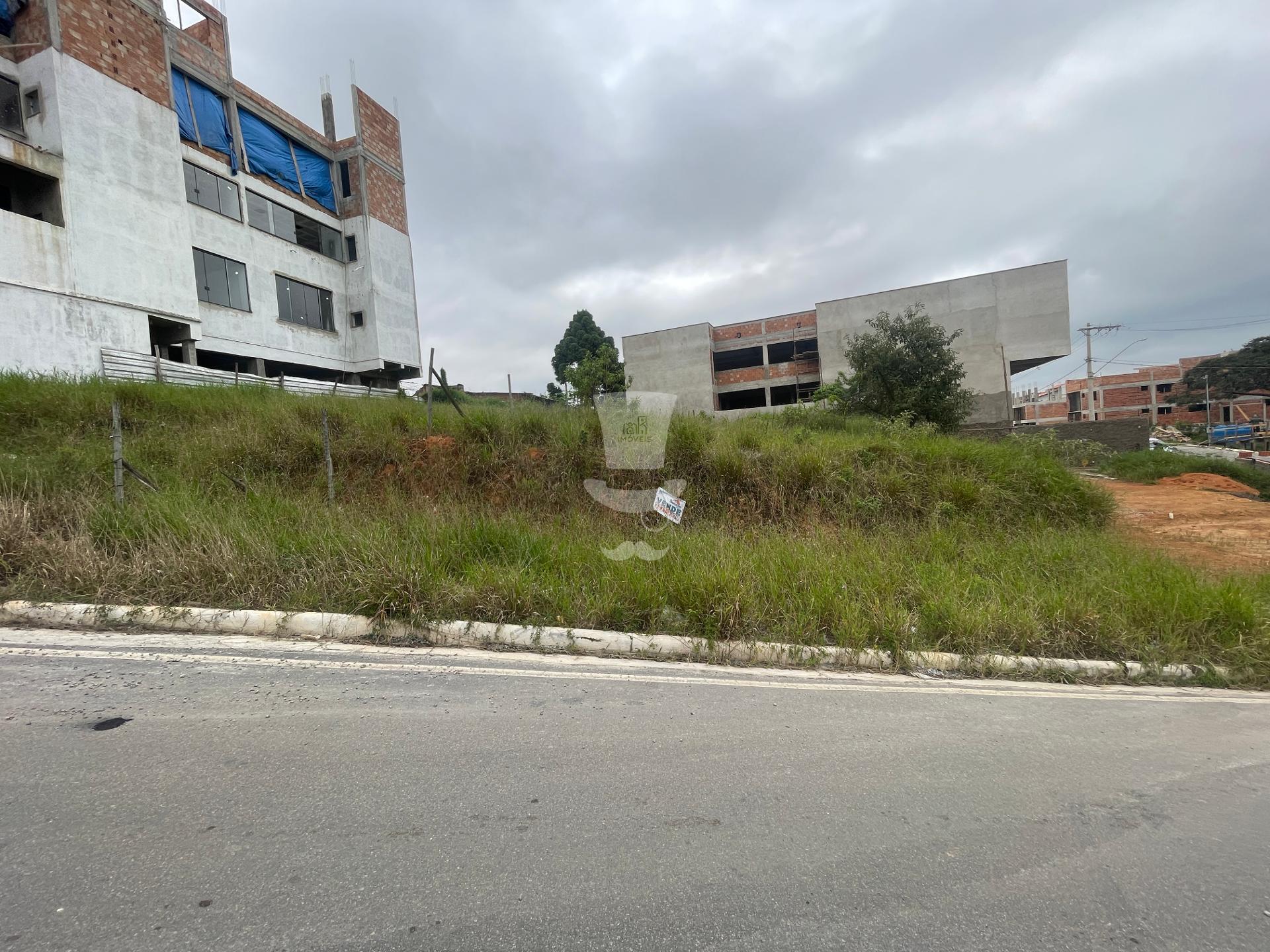 Terreno à venda com 373,88m  em Barbacena-MG  no Imperial