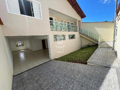Casa ? venda com 4 quartos, sendo 1 su?te no Santa Tereza I em...