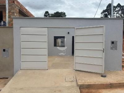 Casa à venda em Dores de Campos com 2 quartos no Freitas