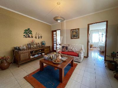 Apartamento à venda com 3 quartos no bairro São Sebastião em B...