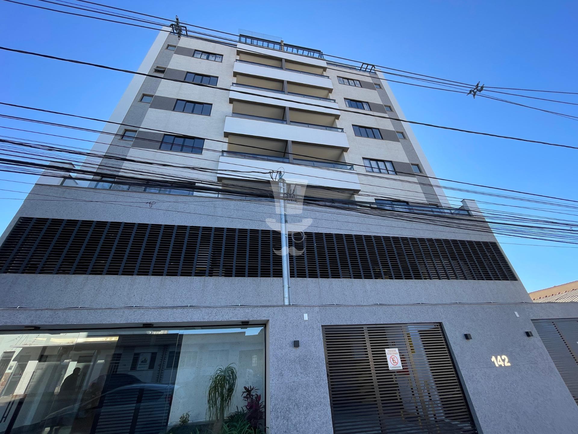 Apartamento à venda com 3 quartos sendo 1 suíte no Bairro do C...