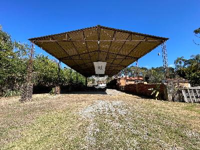 Galp?o para loca??o com 546m  no bairro Dom Bosco em Barbacena