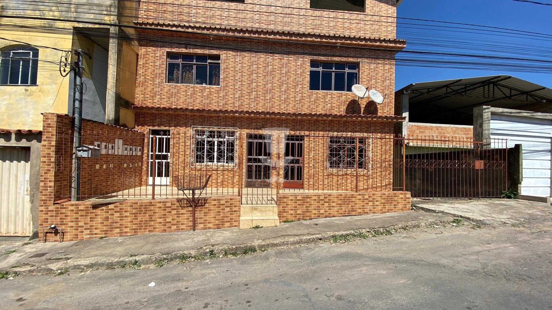 Apartamento à venda em Barbacena com 2 quartos no Santo Antônio