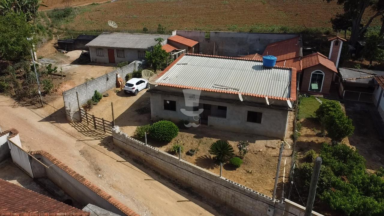 Sítio à venda em Antônio Carlos com 800m  de terreno em Campolide