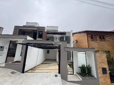 Casa à venda em Barbacena com 3 dormitórios sendo 1 suíte no I...