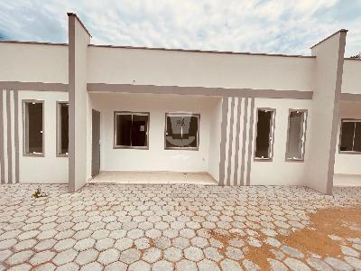 Casa à venda com 2 dormitórios e 2 garagens em Campolide à 10 ...