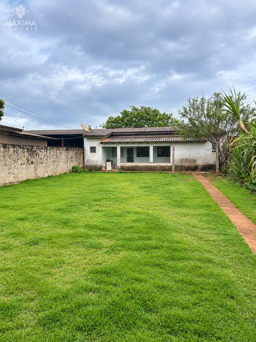 Casa disponível para locação. Rua Pelicanos. nº1777. Bairro Ja...