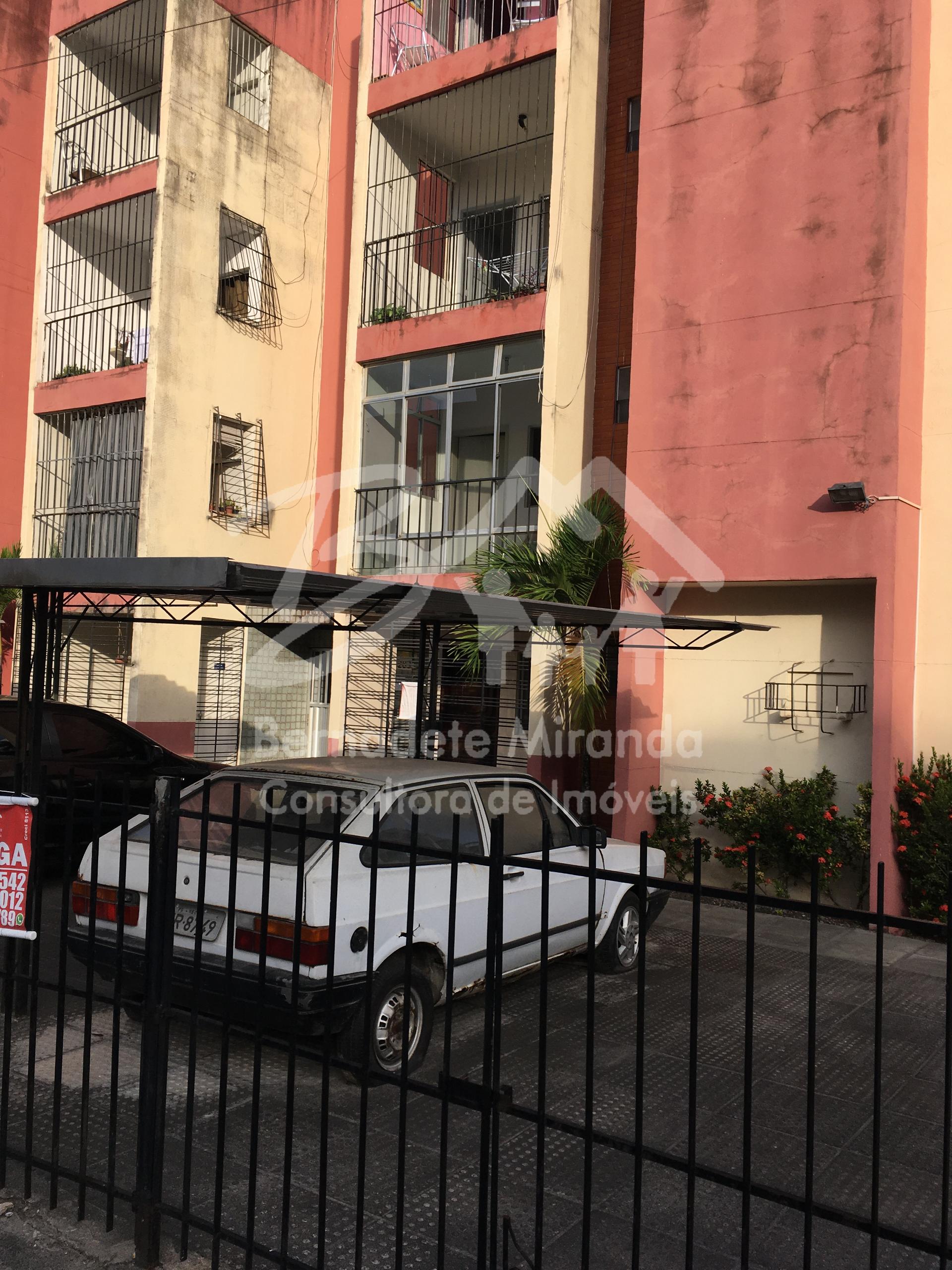 APARTAMENTO COM GUARDA ROUPA EMBUTIDO,COZINHA PLANEJADO COM  AO LADO DA UFPE
