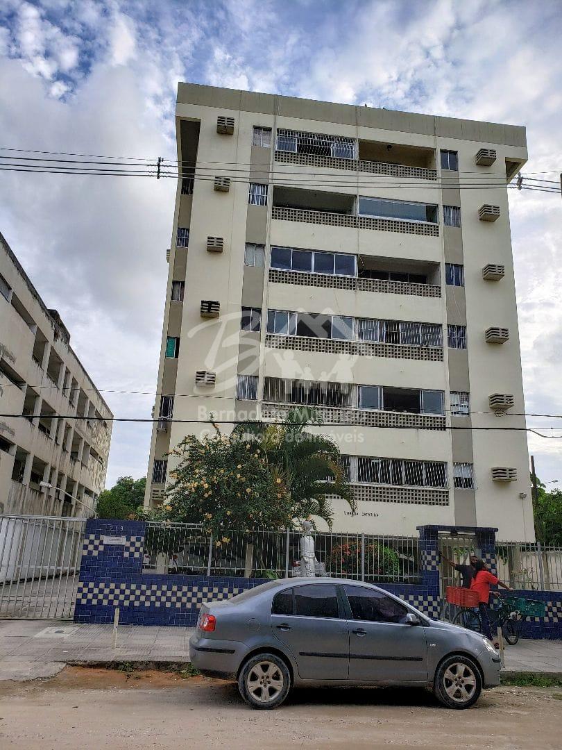 APARTAMENTO COM ELEVADOR, PRXIMO DE TUDO, UFPE,FARMCIA,SUPERMERCADO,COLEGIO