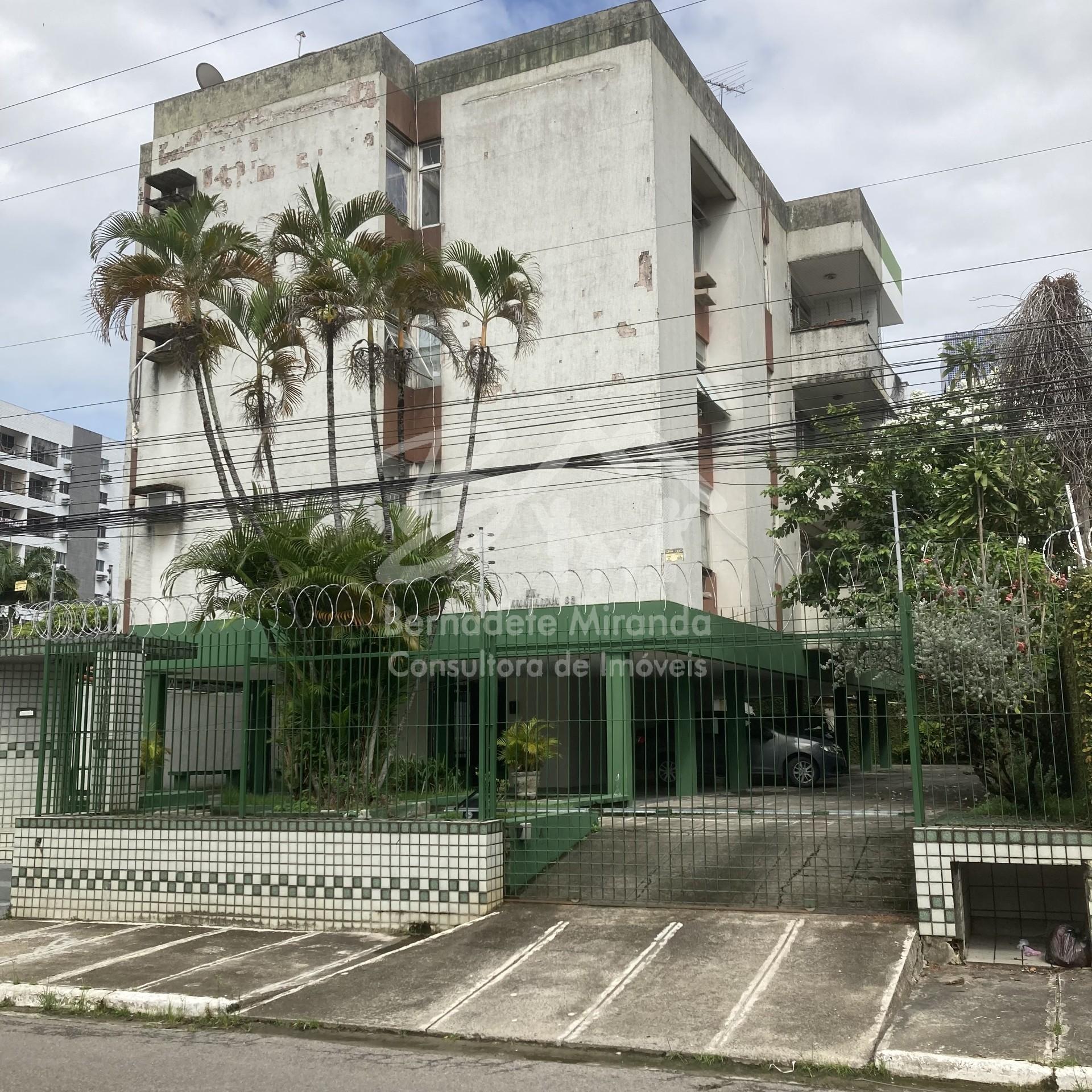 TIMO APARTAMENTO ESPAOSO, PERTO DE TUDO UFPE,ACADEMIA,PADARIA.