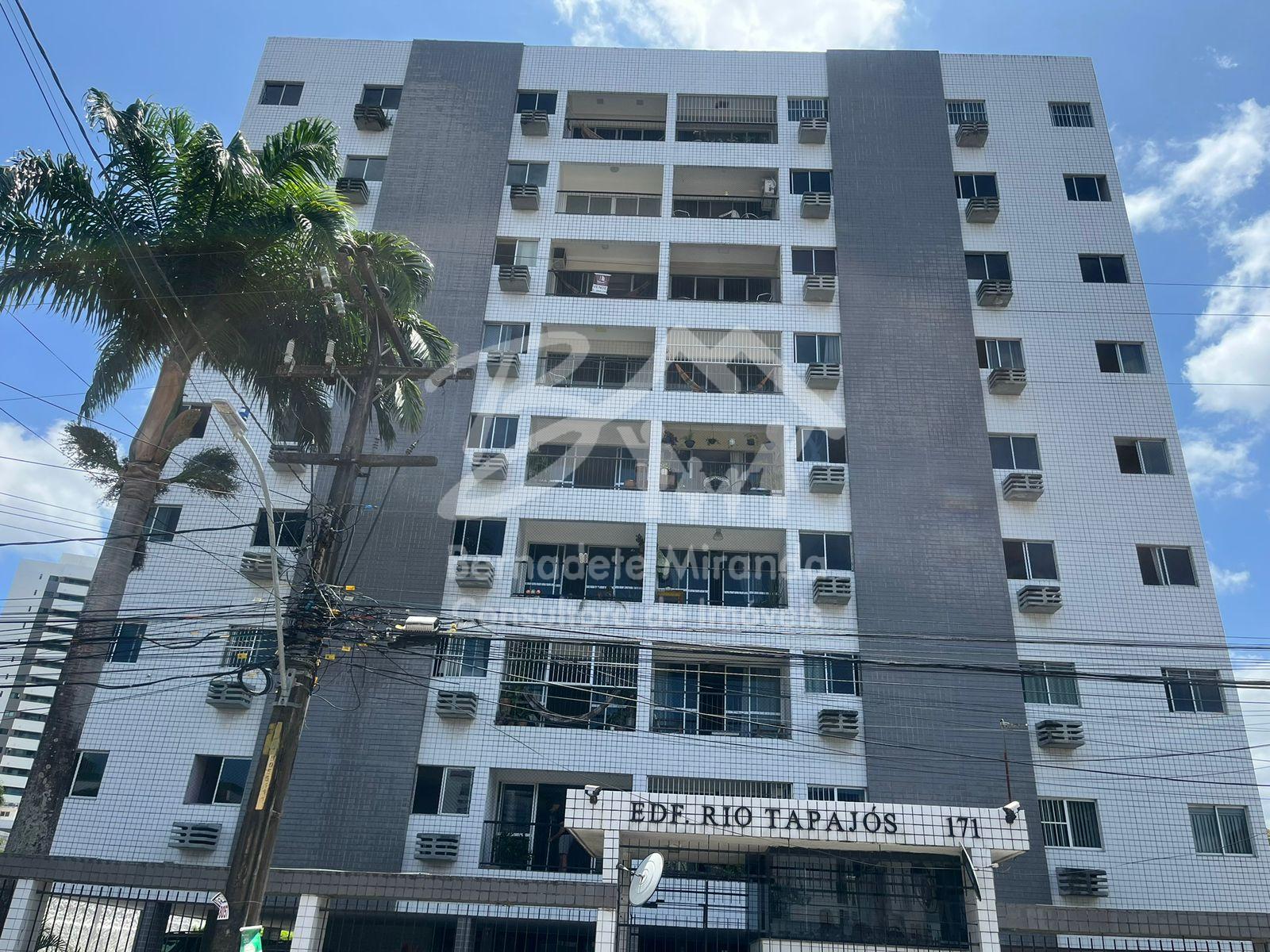 IMOVEL BASTANTE AMPLO PROXIMO DE TUDO HOSPITAL DAS CLINICAS, UFPE, COLEGIOS