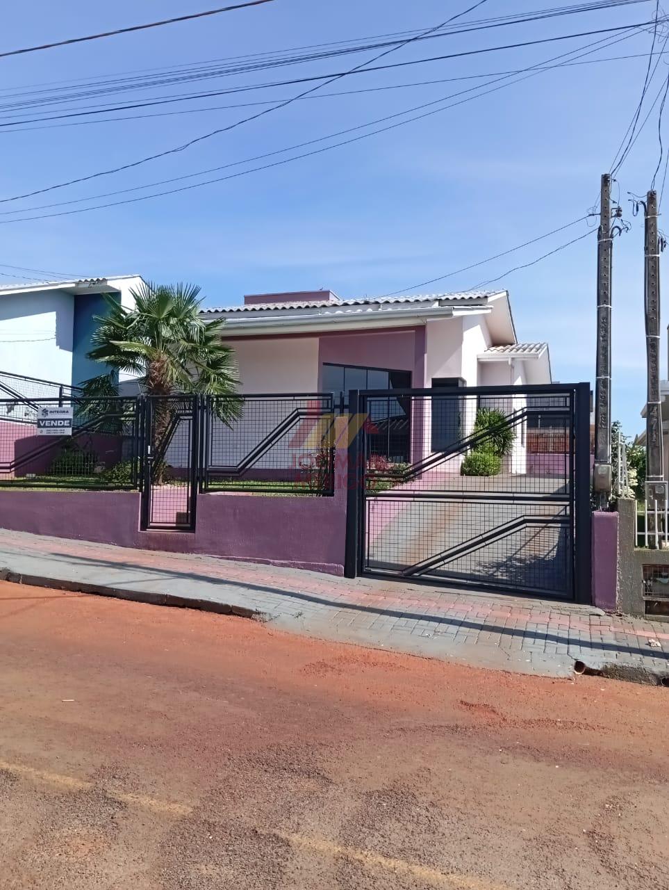 CASA COM 3 DORMITÓRIOS À VENDA, CENTRO, ABELARDO LUZ - SC
